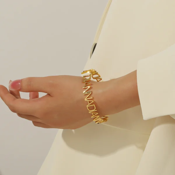 Qitian Custom Name Bracelet For Women Gold Stainless Steel Jewelry Personalized Name Bracelet Jewelry For Her Christmas Gift - Image 2